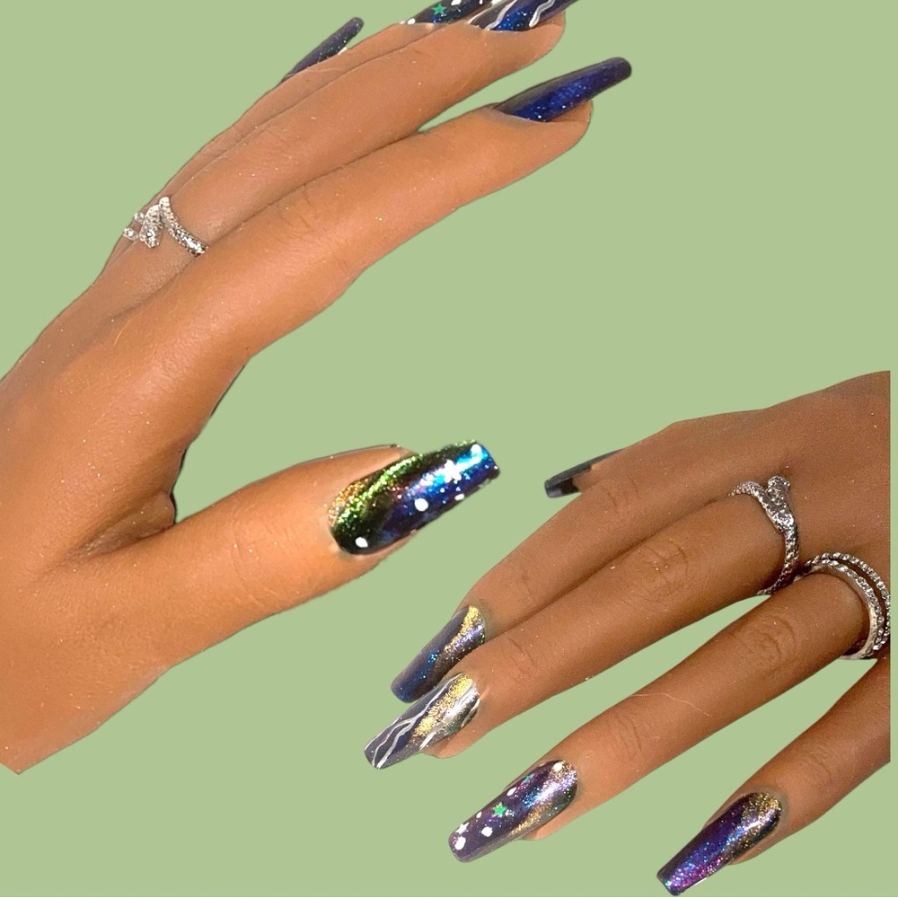 Northern Lights Cat Eye Artistic Press On Nail Set-OSFA!